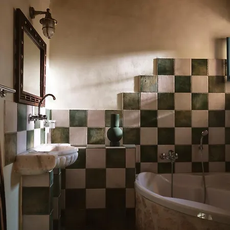 Apartament Strofilia Stone Residences